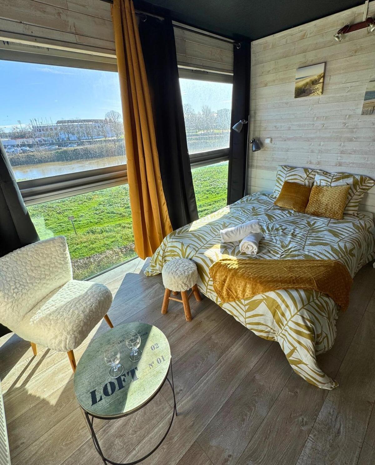 Appartement Majestic - Wifi - Parking - Vue à Dax Extérieur photo
